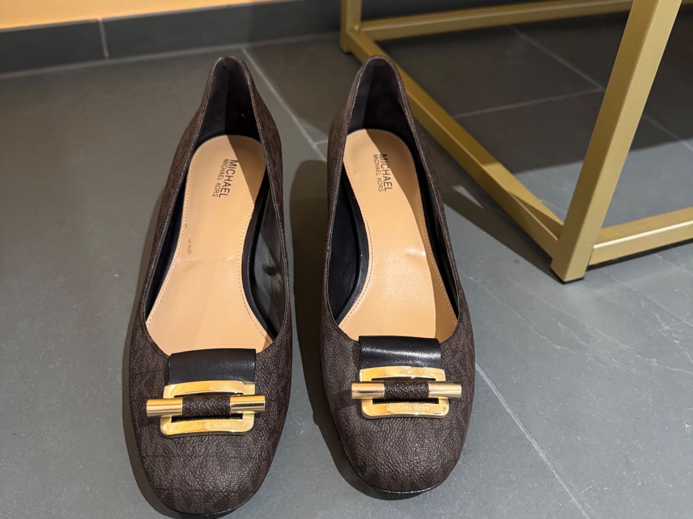 Michael Kors Scarpe da donna: Michael Kors Schuhe - ungetragen, neu – Nuovo (secondo la descrizione) da Neuhaus SG venduto da Toppenau