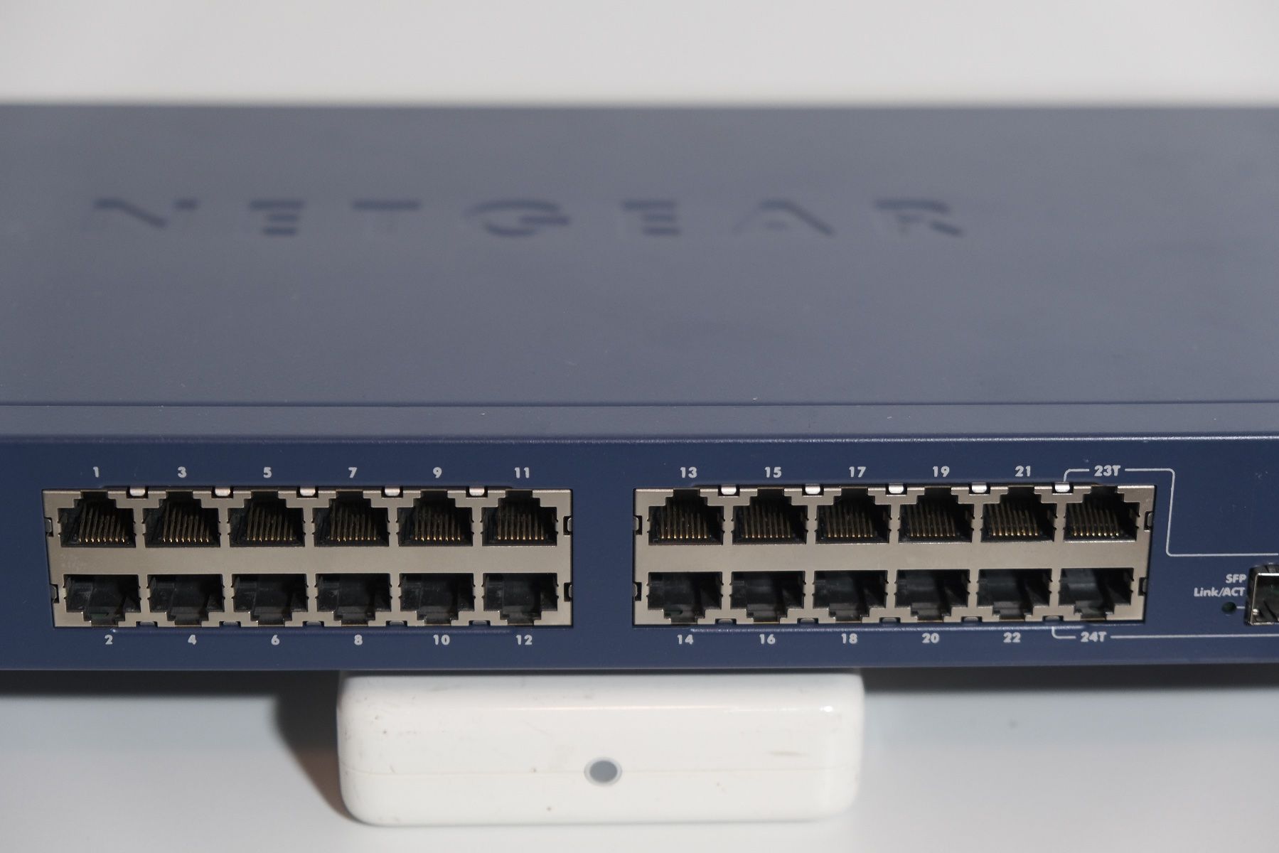 Racks & Cavalletti: Netzwerk Switch Netgear GS714T – Usato da Egg SZ venduto da fsc_g2v2 2