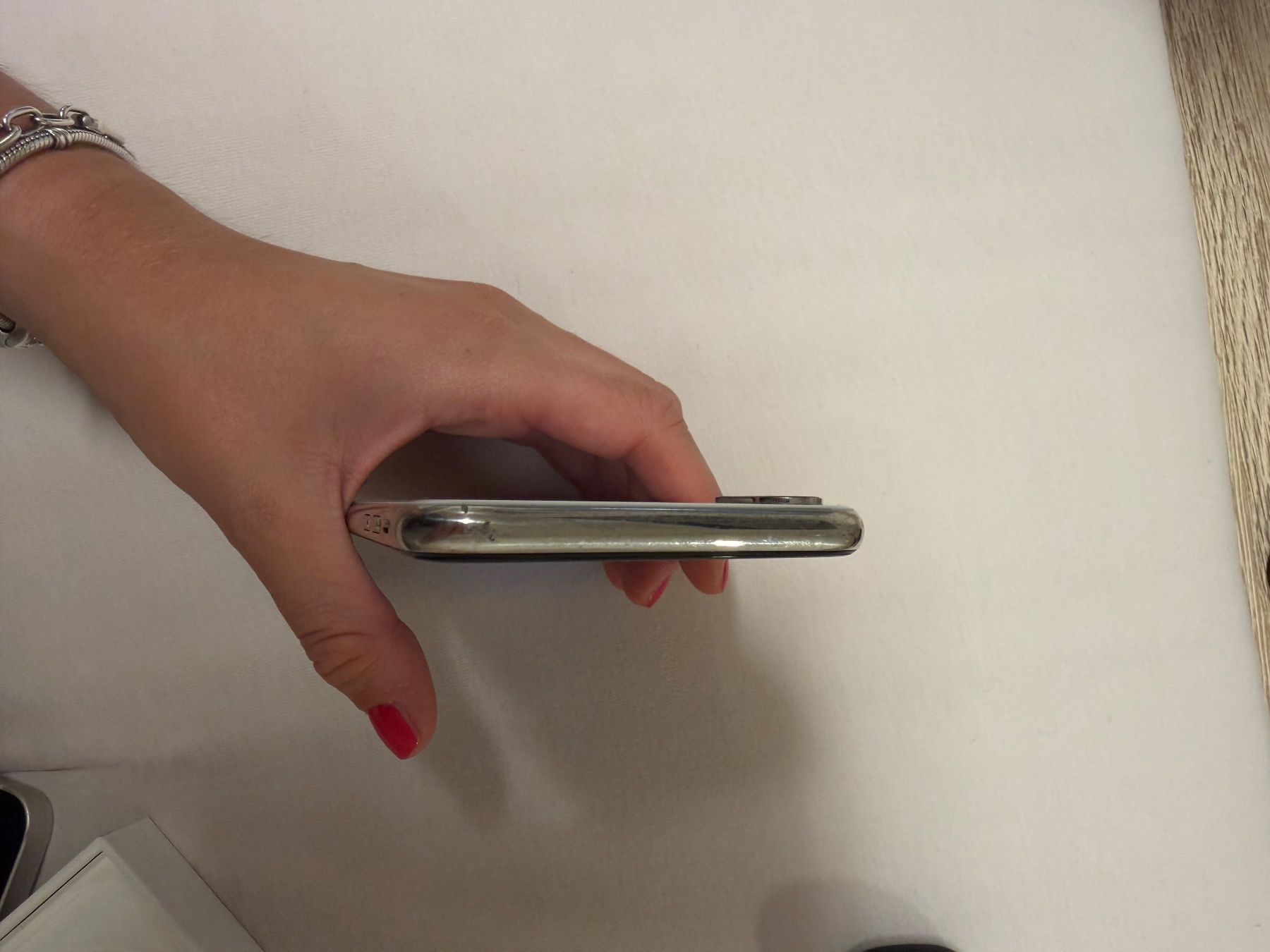 Apple Telefoni cellulari / Smartphones: Apple iPhone X silber 256GB – Usato da Biel-Benken BL venduto da len_5vvq 3
