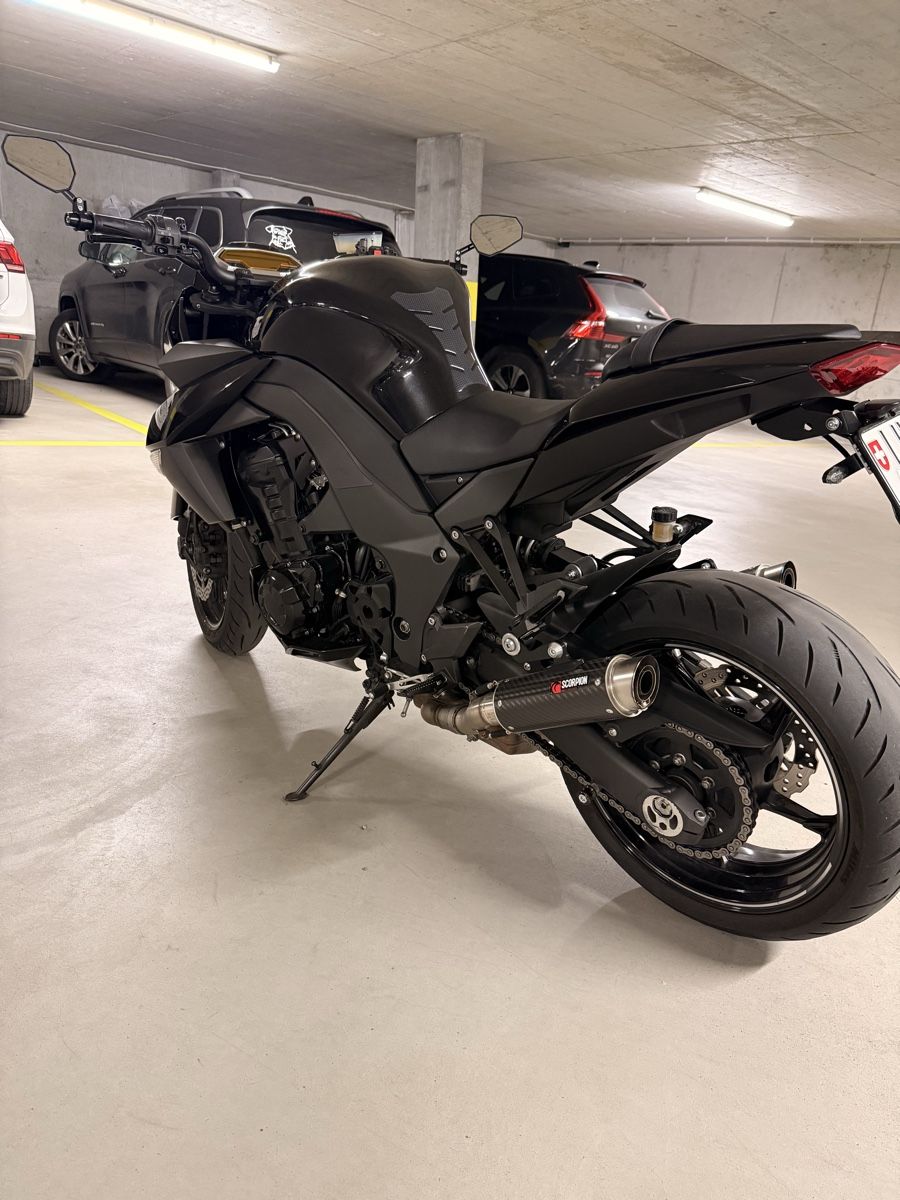 Kawasaki Strada: Kawasaki z1000 – Usato da Ruswil venduto da Butcher55 1