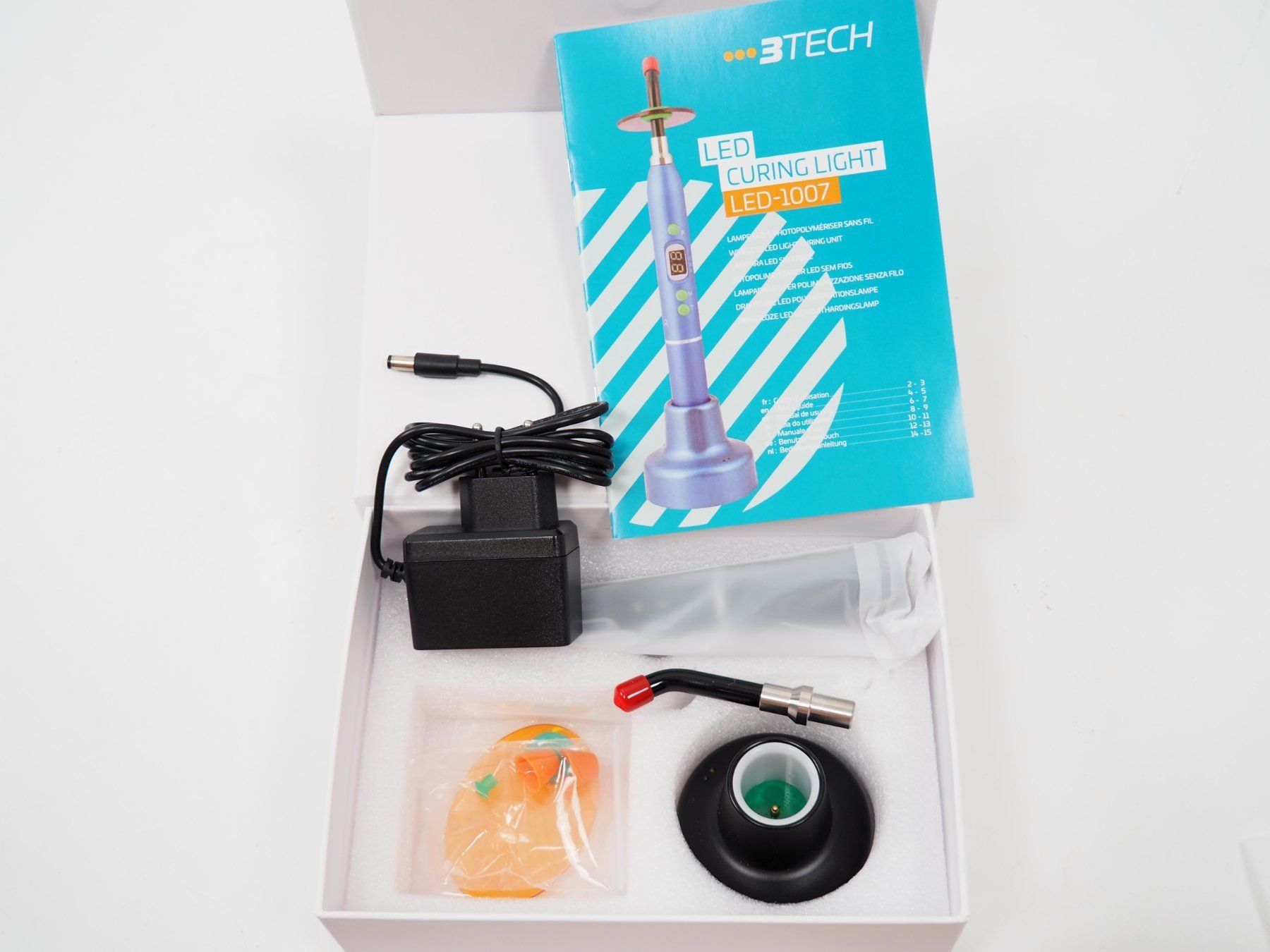 Medizinische Geräte: 3TECH LED-Lichthärtungslampe (18191) – Neu und originalverpackt aus Zürich von fundsachenverkauf 1