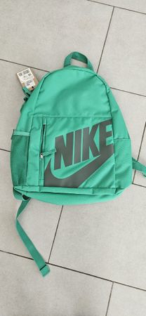 Neuer Nike Rucksack, Grün, 20 Liter