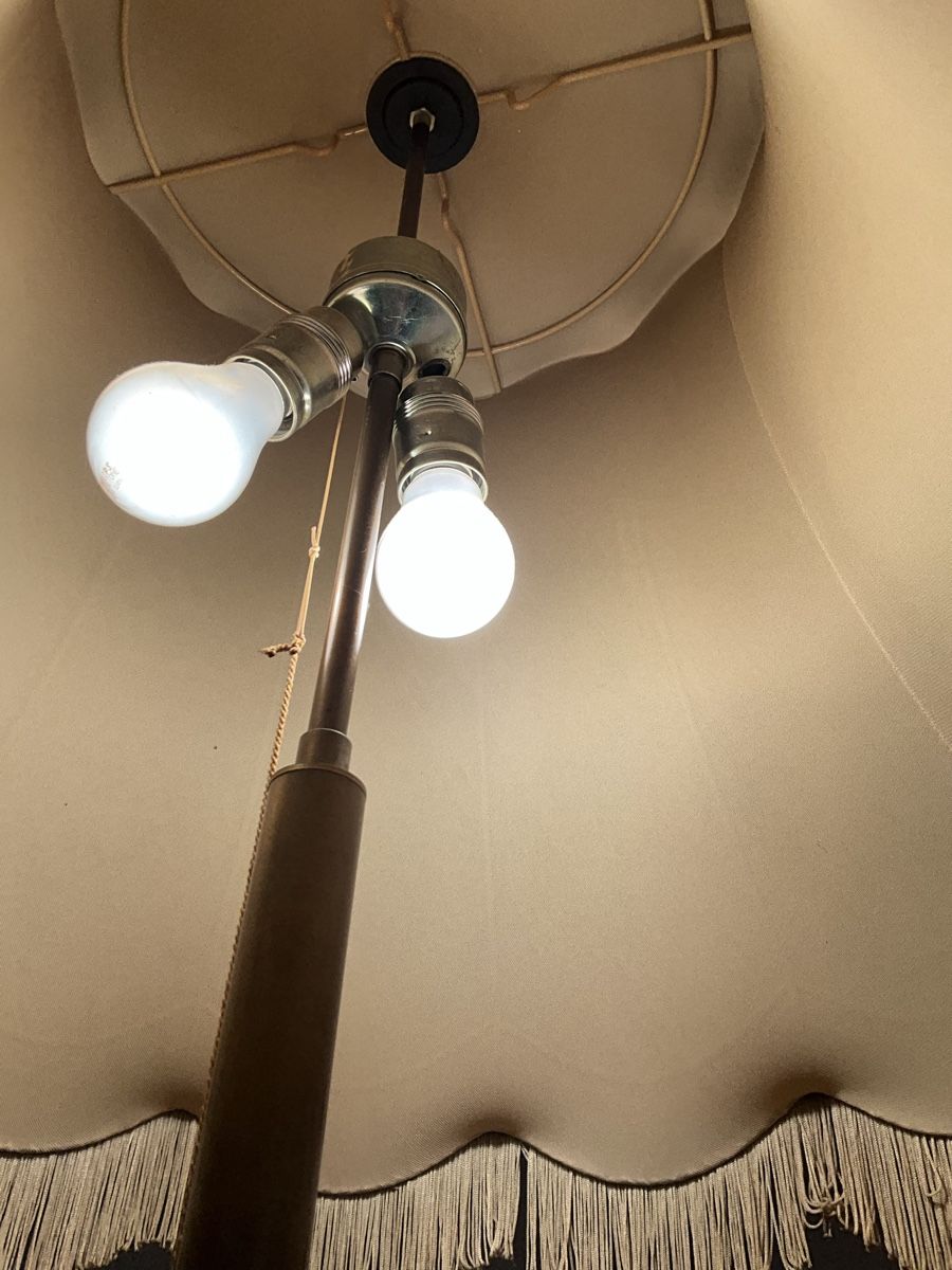 Lampes: Stehlampe Blumenmuster mit Fransen – D'occasion à Niederlenz par mar_p5sx 2