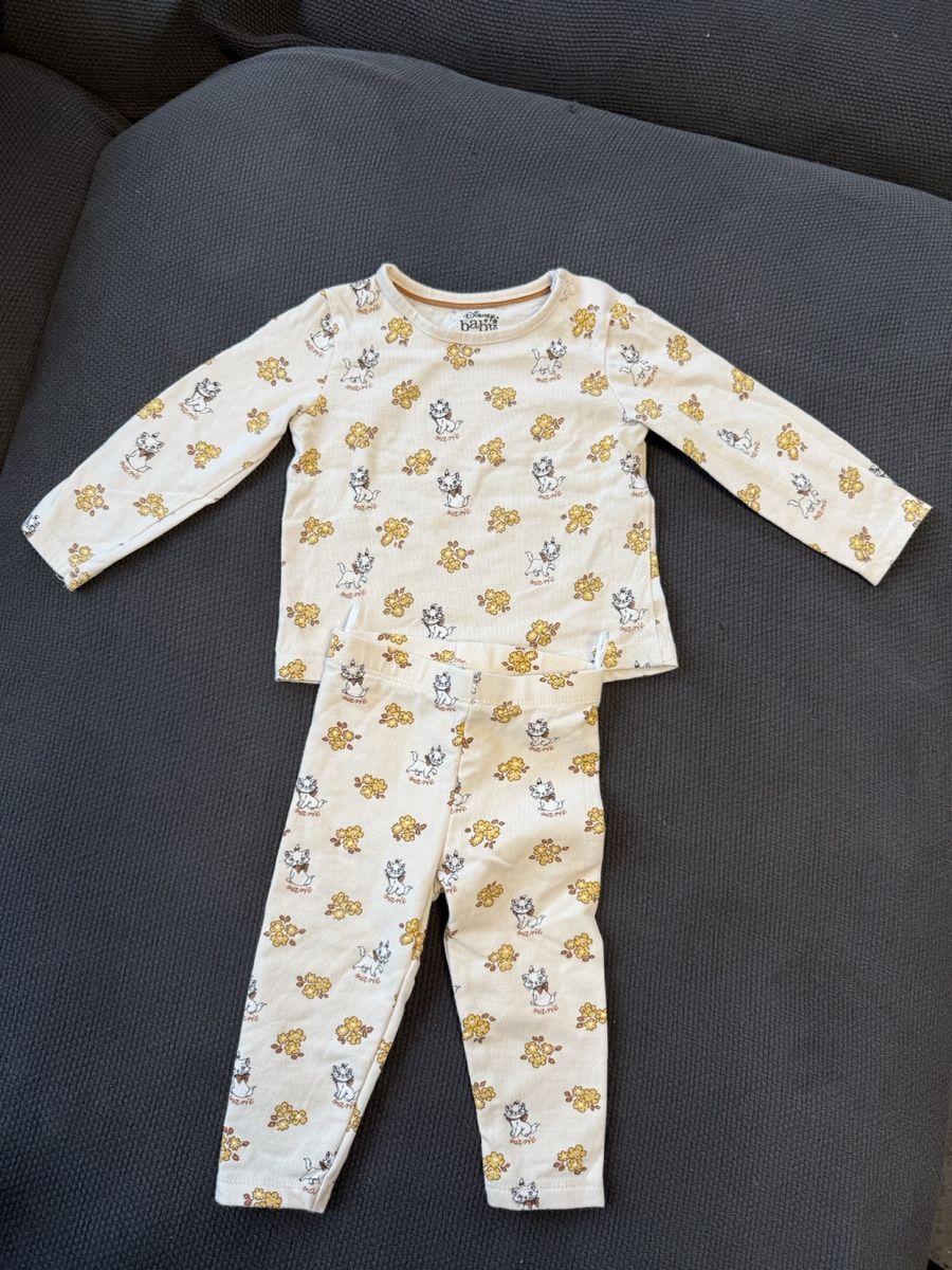 Lotti & Set di vestiti: Herziges Baby Set, Grösse 74 – Usato da Bettwiesen venduto da Maori6