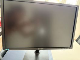 2x Samsung S24E650DW 24 Zoll Monitor - TOP!