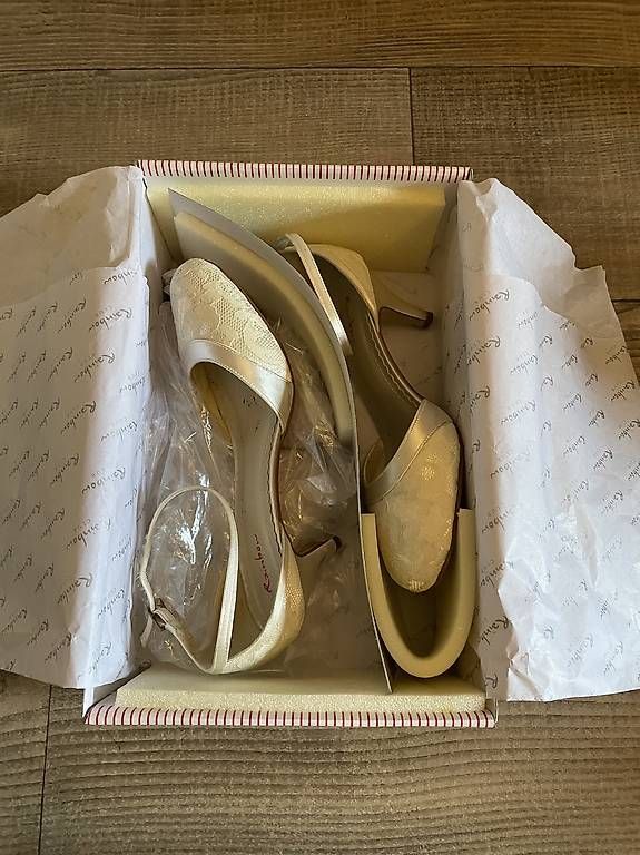 Scarpe da donna: Brautschuhe Marke Rainbow Gr. 36 – Usato da Innerberg venduto da shopp 2