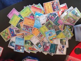 Pokémon Karten Bulk 100 zufällige Karten