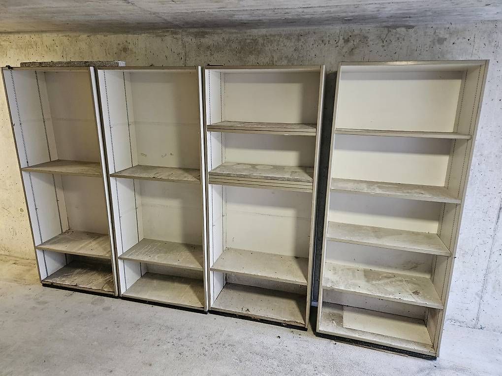 Scaffali: Regale – Usato da Rotkreuz venduto da salvifin