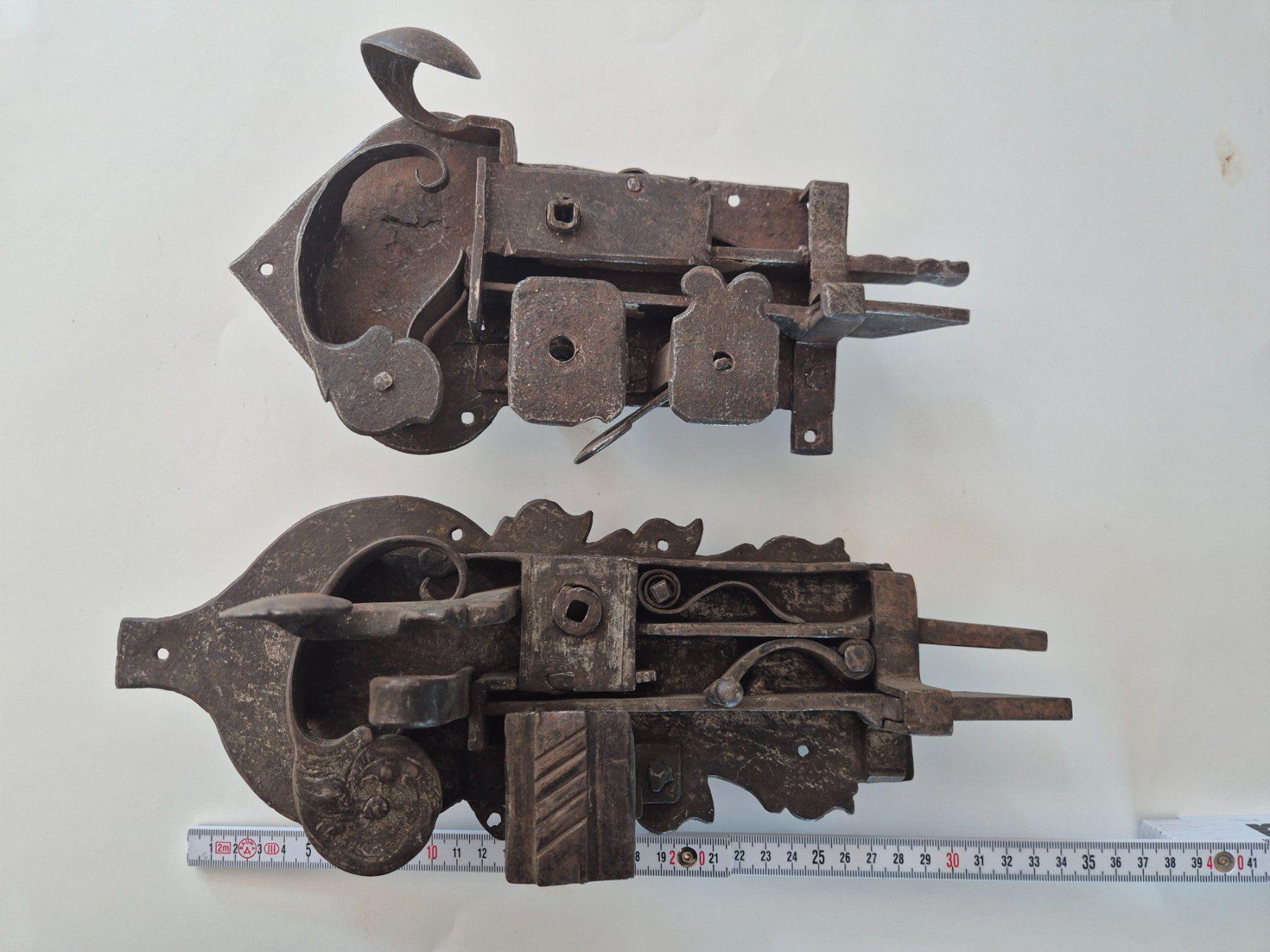 Cadenas: 2 antike Schlösser, Eisen – D'occasion à Trimstein par Blumenstrauss17