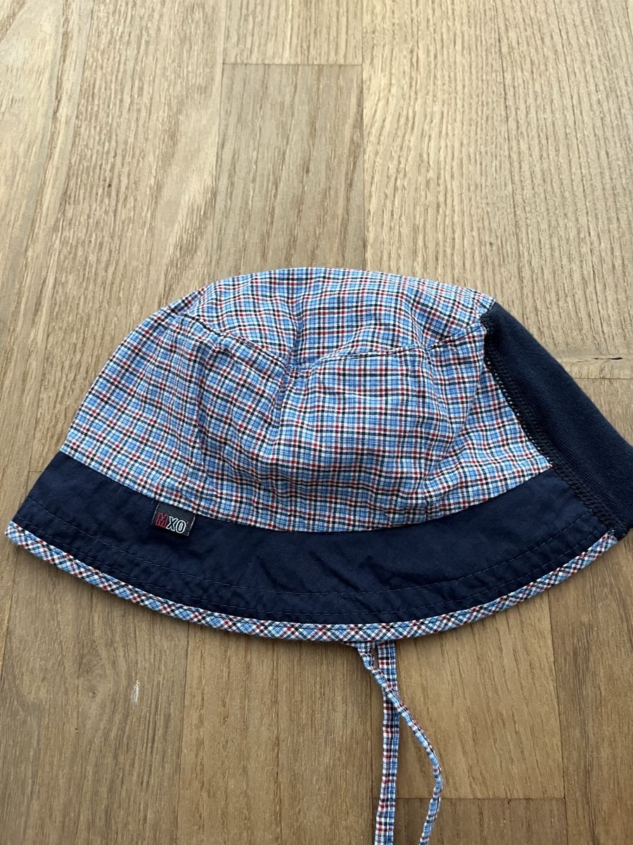 Bonnets & Echarpes: Baby Sonnenhut – D'occasion à Luzern par Aldabema