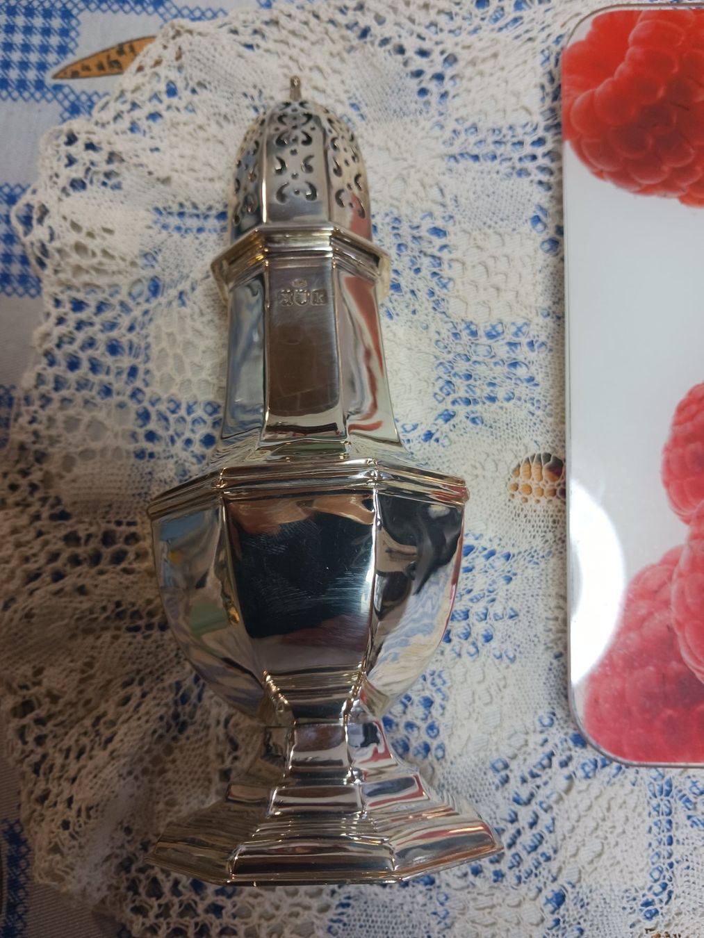 Zuccheriere: Soupoudreuse en argent sterling – Usato da Neuchâtel venduto da sof_glm6 2