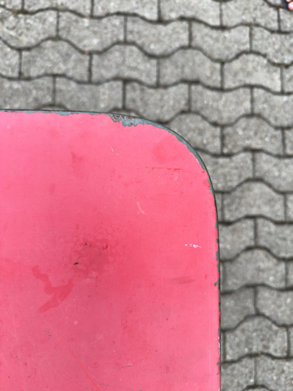Tavoli: Roter Gartentisch – Usato da Zürich venduto da mmzim 4