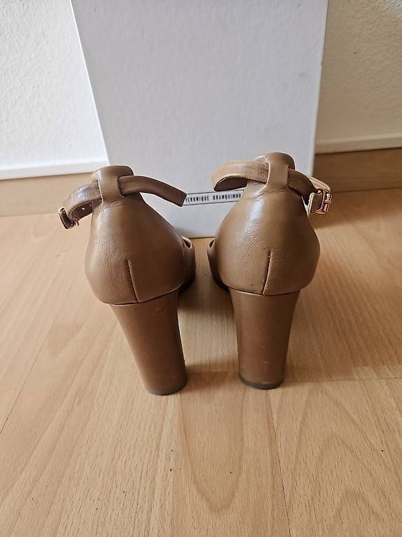 Scarpe da donna: Veronique Branquinho Pumps, Beige/Camel, Gr 40 – Usato da Zürich venduto da Elena231 1
