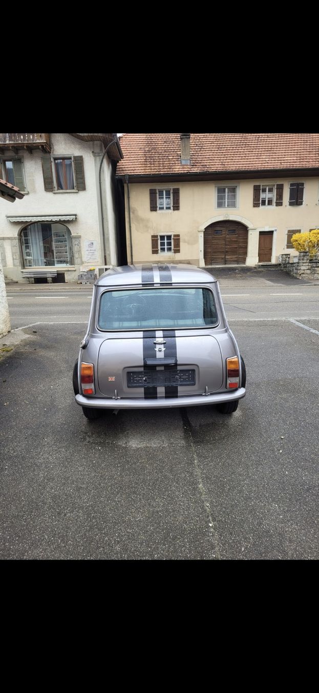 Mini Autos: mini austin 1000 (1981) – Defekt aus Court von Allan18 2