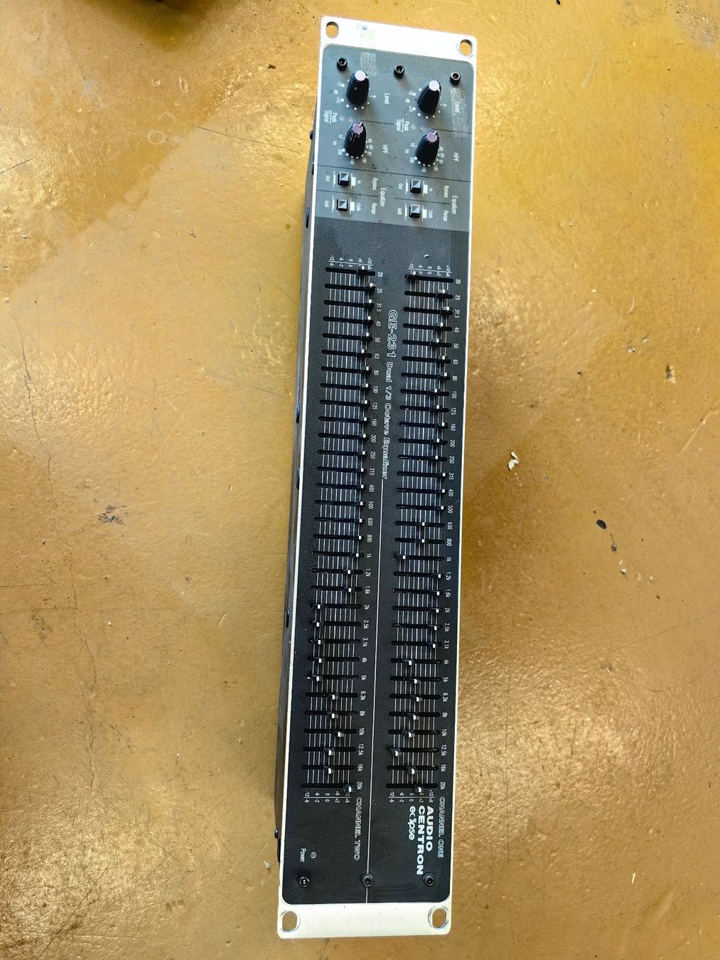Egaliseurs: Equalizer Audio Centron – D'occasion à Turbenthal par Basar50
