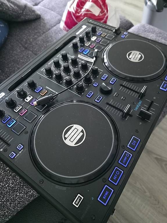 Platines de mixage: Reloop Beatpad, Beatpad 2 – D'occasion à Speicher par Ares21 1