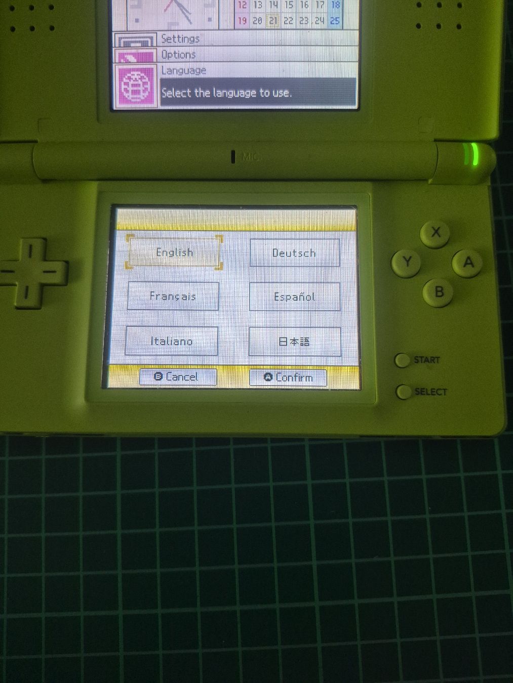 Nintendo Konsolen: Nintendo DS Lime Green - Includes Game, Charger and Case! – Gebraucht aus Meyrin von Retro-GZ 2