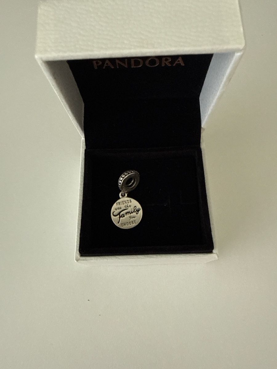 Pandora Anhänger: Pandora Charm – Neu (gemäss Beschreibung) aus Rhäzüns von Spadinvirginia_