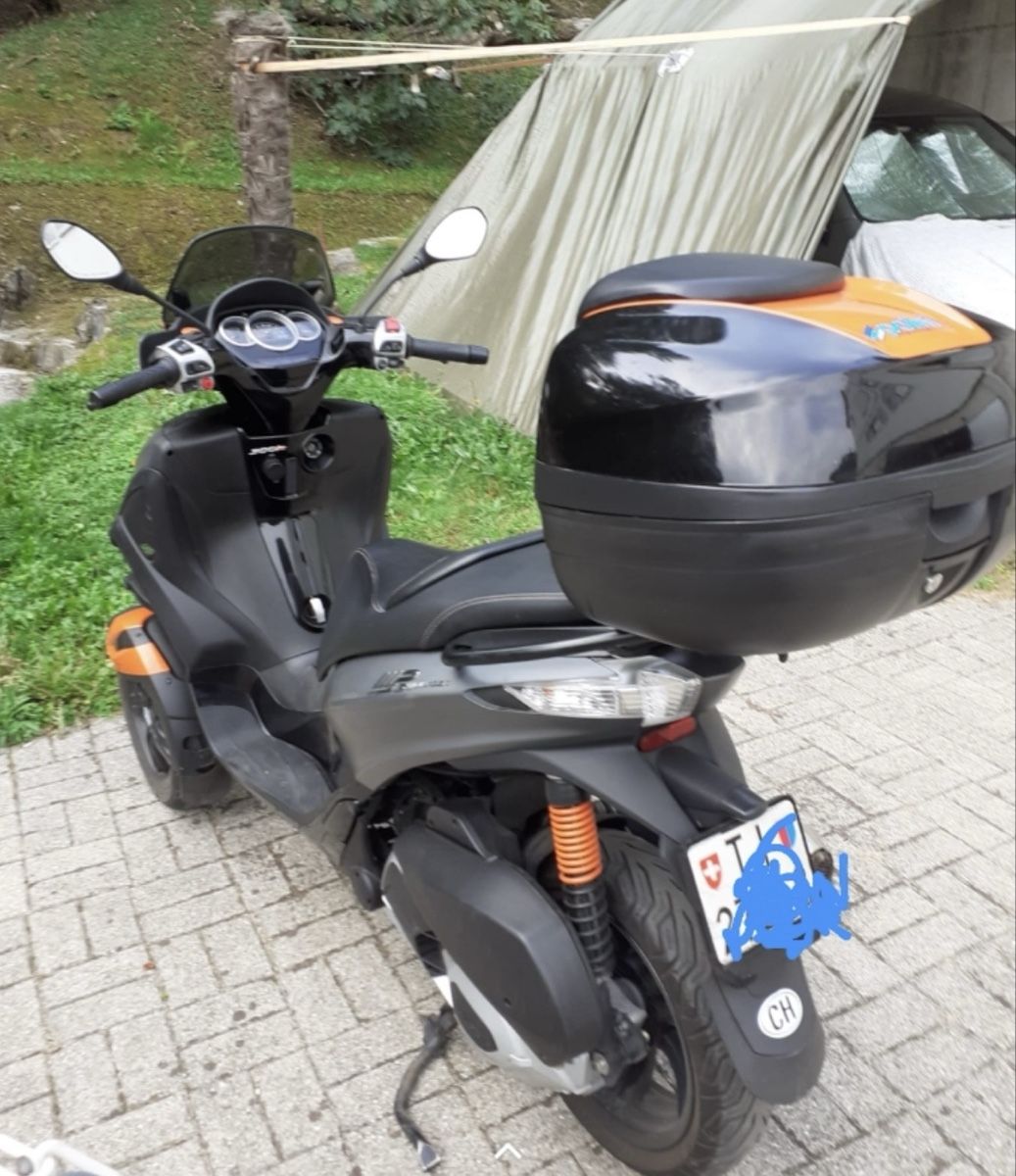Piaggio Scooters: Piaggio MP3 300 HPE  – Gebraucht aus Pregassona von Texi10 2