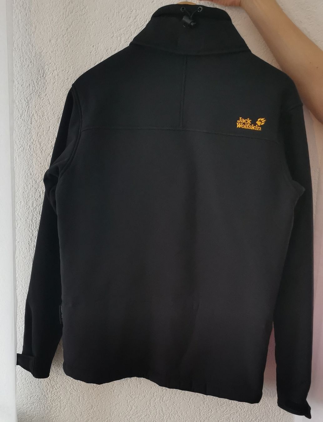 Jack Wolfskin Giacche: Schwarze Softshelljacke Jack Wolfskin – Usato da Uetendorf venduto da Timo2022 1