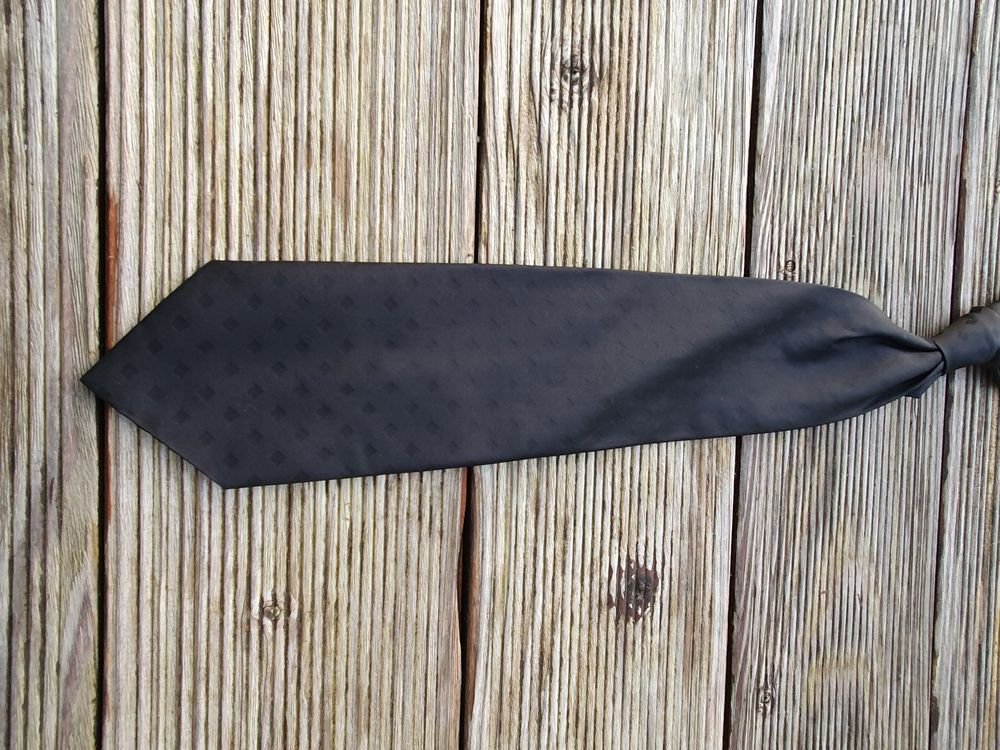 Schwarz-goldene „Frohes Neues Jahr"-Krawatte, 38 Cm