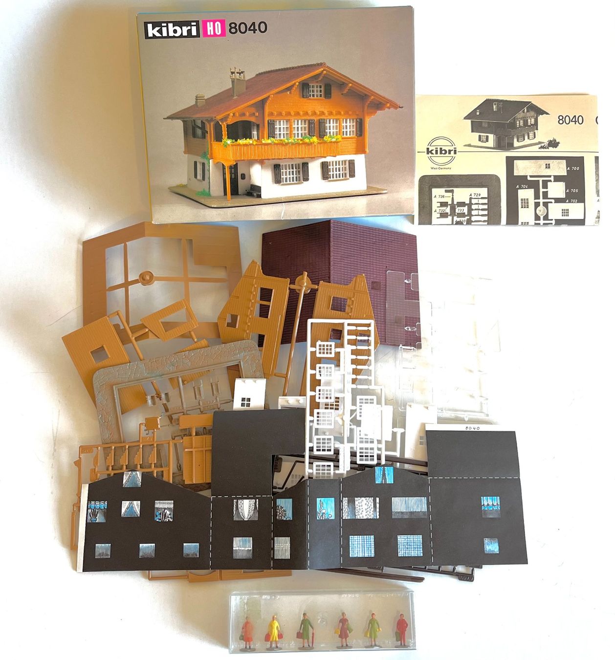 Kibri Modelleisenbahnen: Kibri  HO 8040, Chalet Brienz – Neu und originalverpackt aus Reinach BL von Urs4153 1