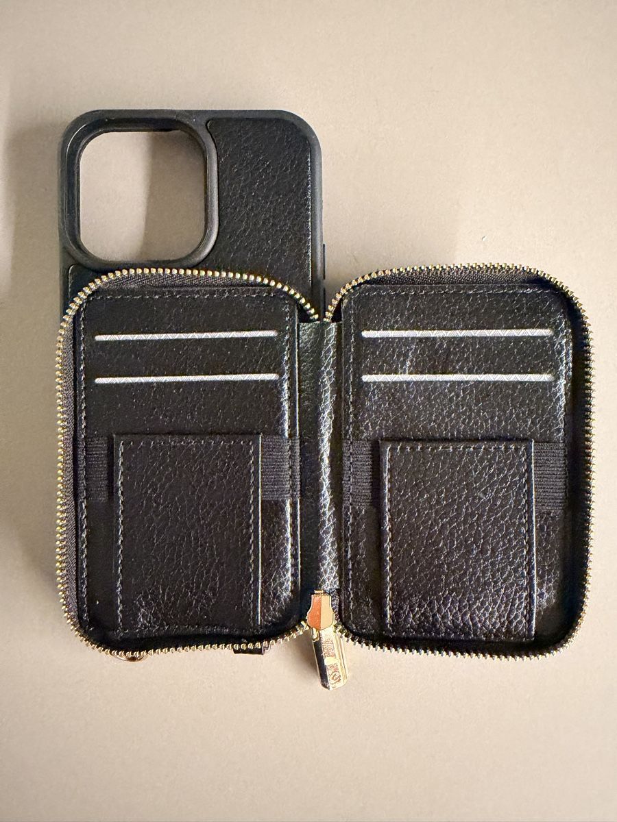Cover & Protezioni schermo: CUSTYPE Cover iPhone 14 Pro Max con portafoglio nero – Usato da Melano venduto da c.alonso 2