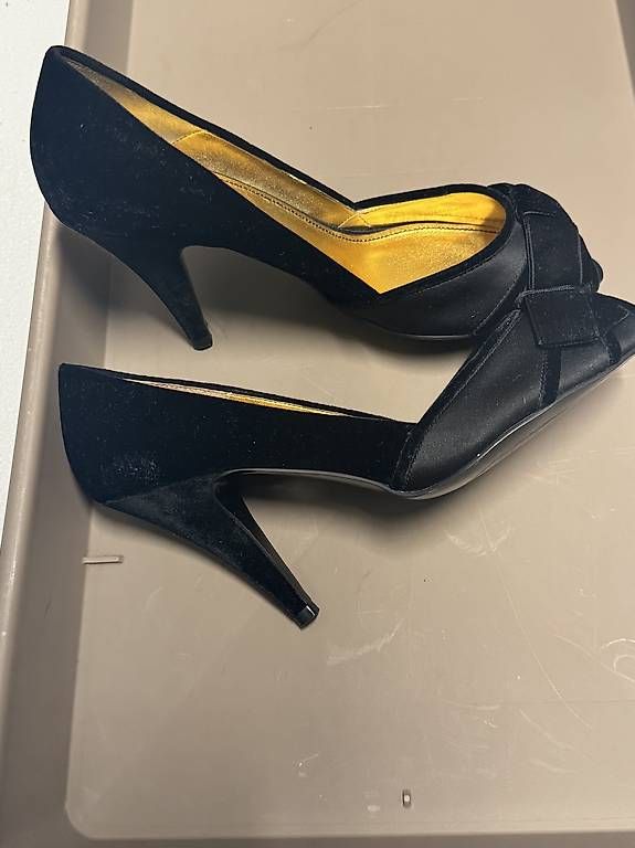 Scarpe da donna: Zara High Heel – Usato da Illnau venduto da Fakiraa