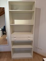 Weisses Regal mit 2 Schubladen