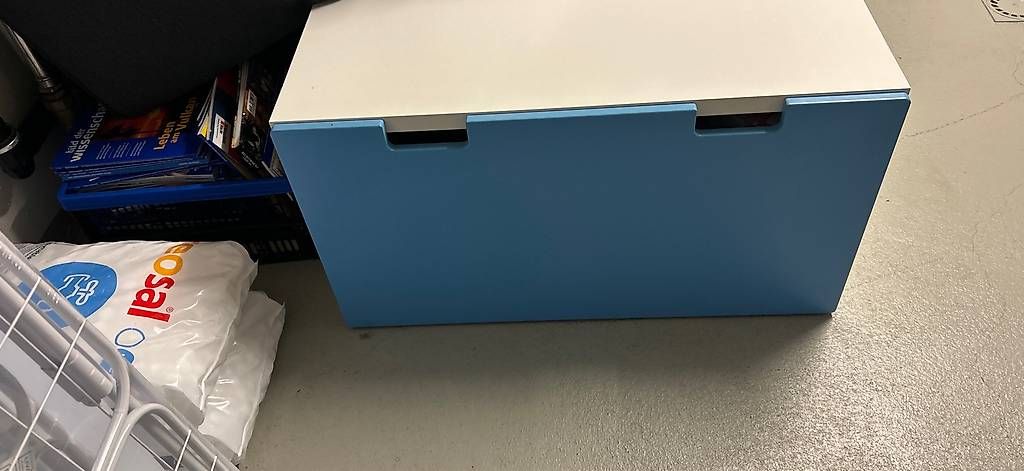 Truhen: Fahrbare Schatztruhe Ikea – Gebraucht aus menziken von xaver76 1