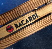 BACARDI-Holzkorb