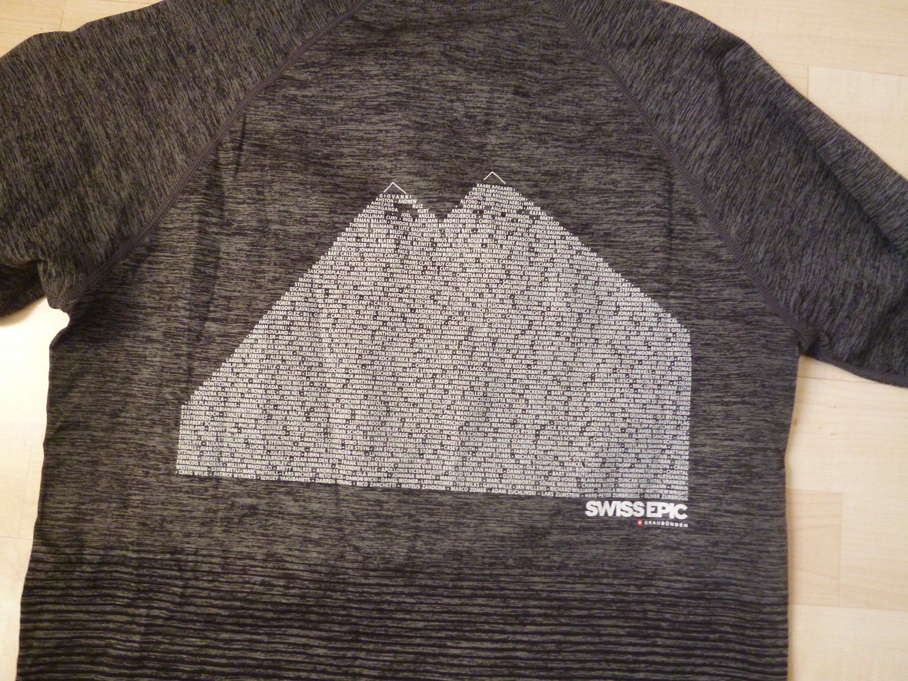 Maglioni & Felpe: Pullover & Shirt SWISS EPIC graubünden 2019  Gr. M – Usato da Dättlikon venduto da Mamakuga 5