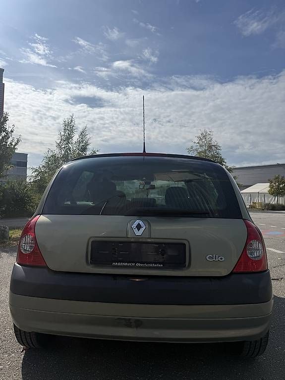 Automobili: Renault Clio 1.4 – Usato da Heimenhausen venduto da naz_t2dj 2