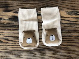 Niedliche Socken Baby Kind Babysocken 0 - 6 Monate XS (Bär)