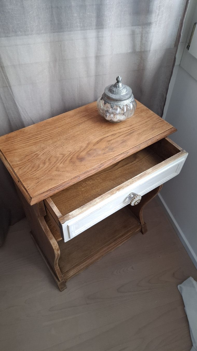 Cassettiere: Nachttisch Holz mit Schublade – Usato da Buochs venduto da regenbogen7365 3