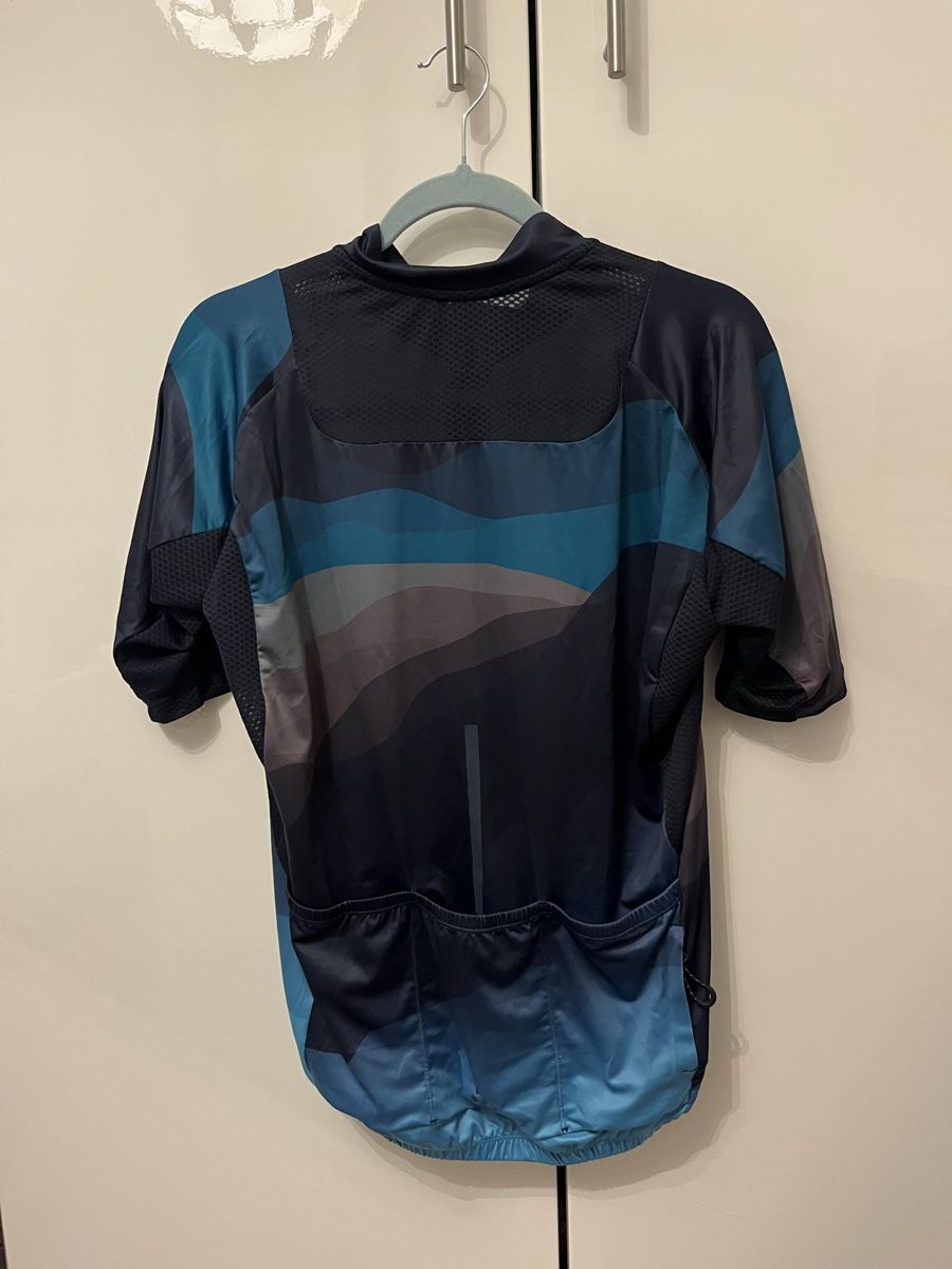 Craft Canottiere & Pantaloni: Neuf - Maillot de vélo Craft taille L  – Nuovo e nell'imballaggio originale da Aigle venduto da sow_m7gm 1