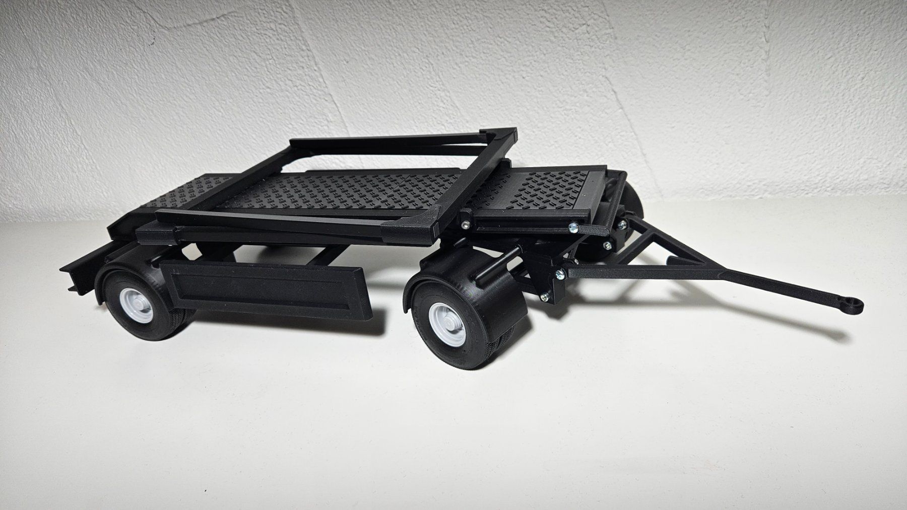 Modellismo RC: 2-Achs Kurzholzanhänger – Usato da Schachen LU venduto da Roschi.m 3