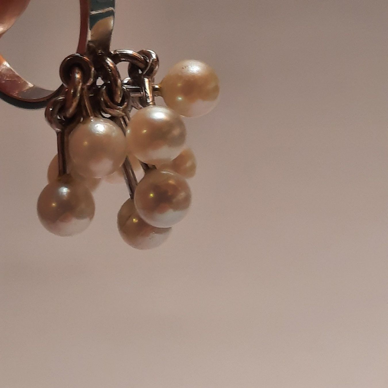 Anelli: Eleganter Weissgoldring mit Süsswasserperlen – Usato da Unterägeri venduto da Altgoldschmuck 2