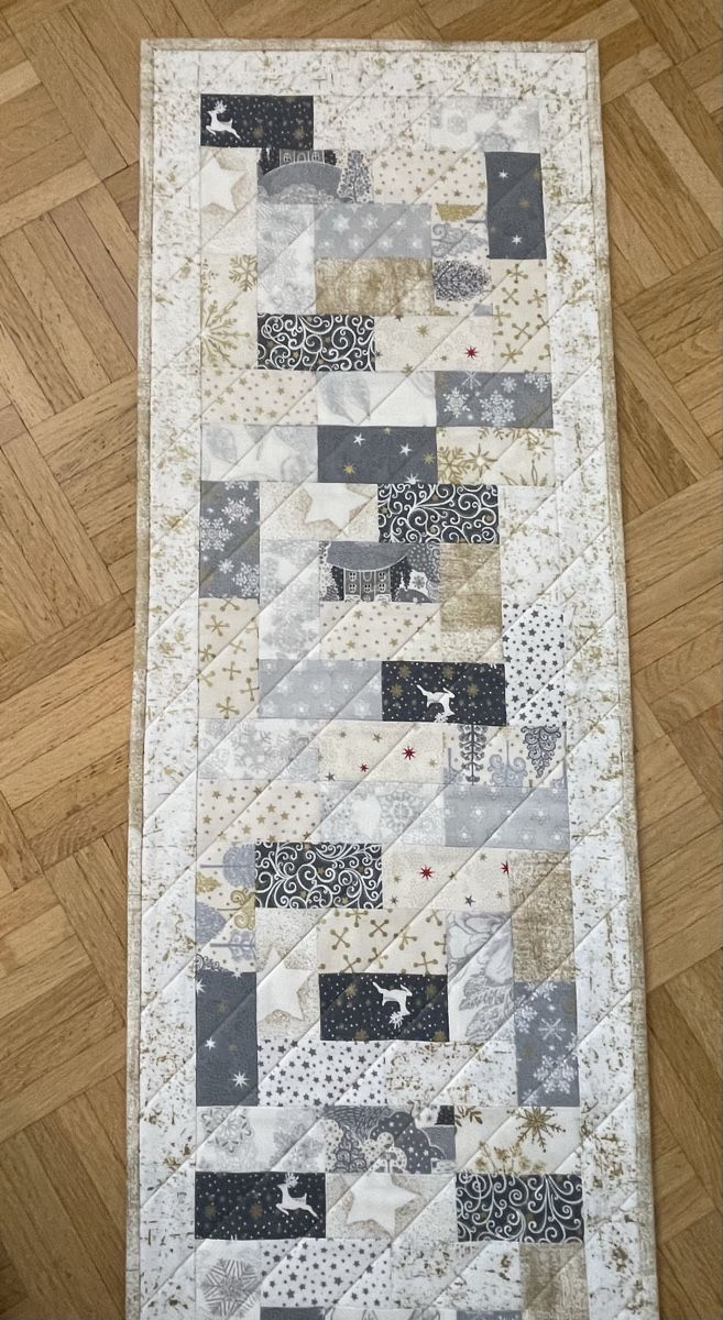 Alle Dekorationen: Chemin de table de Noël patchwork  – Neu und originalverpackt aus La Chaux-de-Fonds von NathalieM07 1