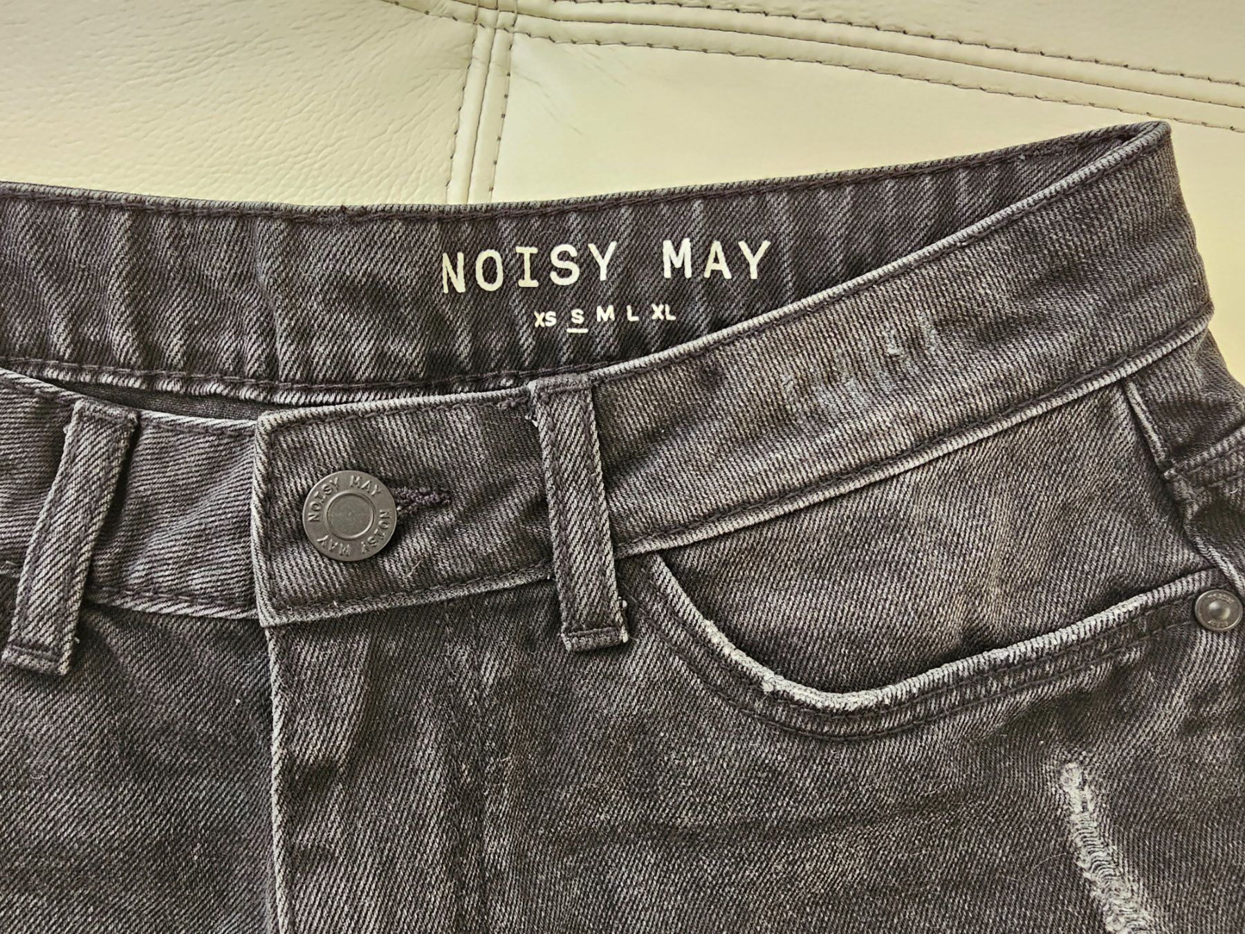 Pantaloni: Shorts – Usato da Steinmaur venduto da Kiki_m240 3