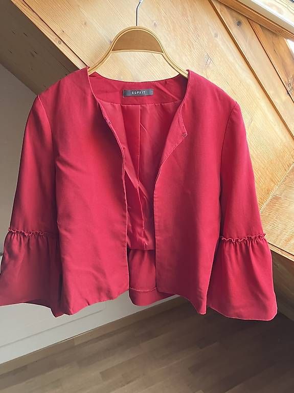Boléros: roter Bolero Gr.32 – D'occasion à St. Gallen par andreav.