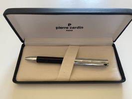 Stylo à bille Pierre Cardin