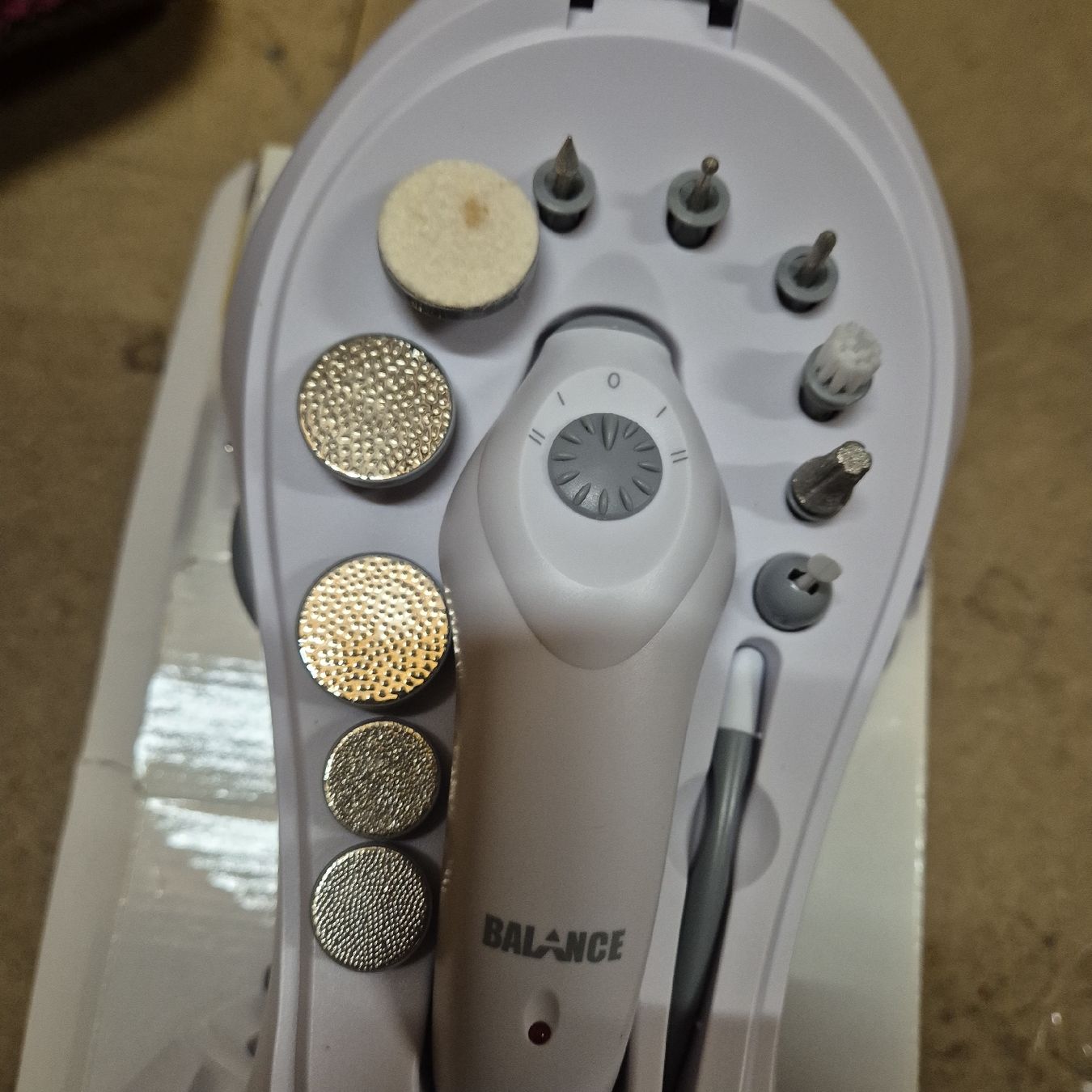 Manucure: Kit de manucure Balance KH 111 avec embouts – D'occasion à Versoix par Lenas9 4