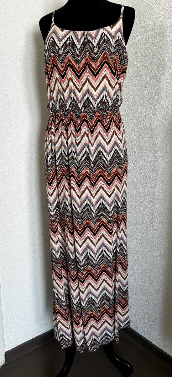 Robes: Kleid multicolor gr m – D'occasion à Siebnen par fulli2