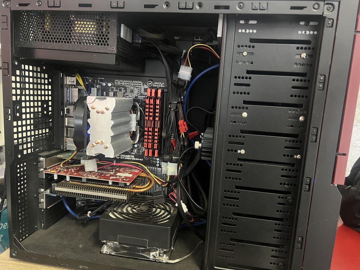 PC: PC Gaming Silentmaxx Intel Core i7 2TB  – Usato da St. Gallen venduto da Costy02