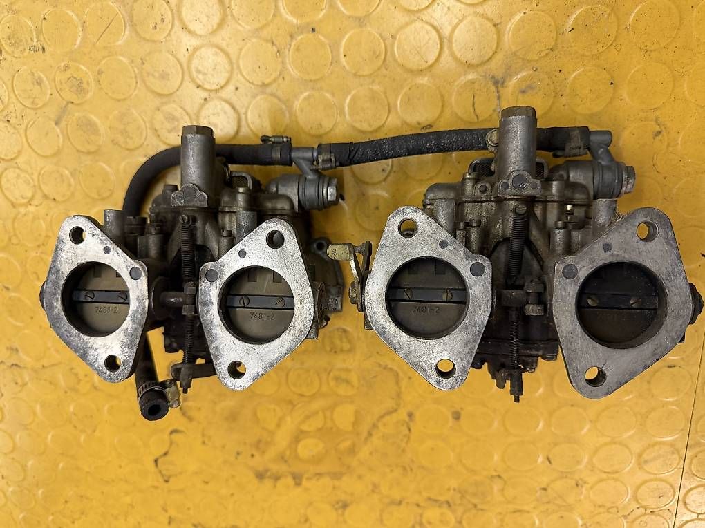 Motori: Satz Doppelvergaser Dellorto DHLA40E – Usato da Obfelden venduto da ScuderiaVeloce 1