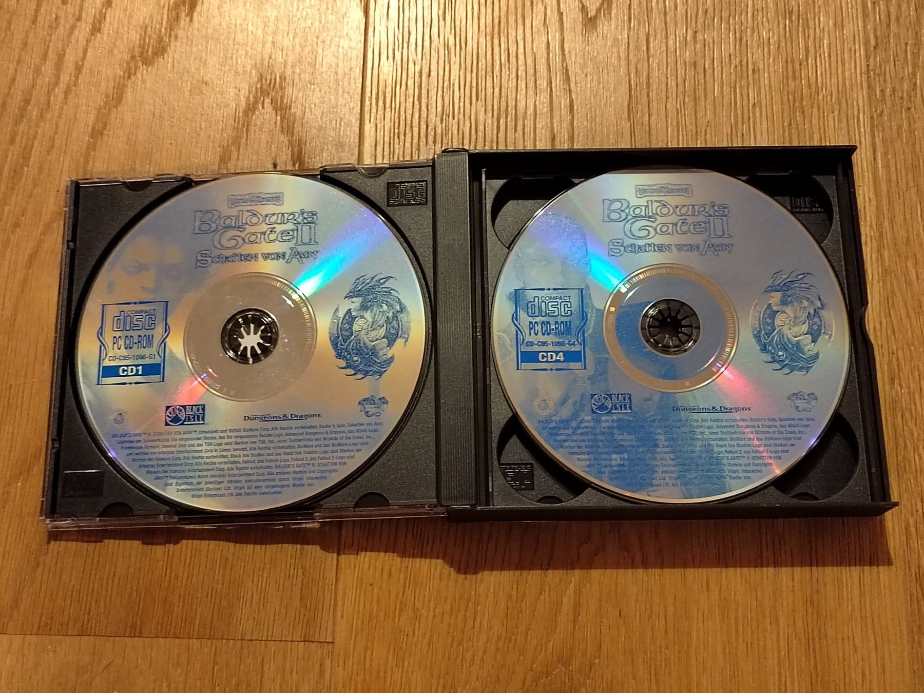 Giochi: Baldur's Gate 2 Schatten von Amn 2000 PC – Usato da Fribourg venduto da Nooky 1
