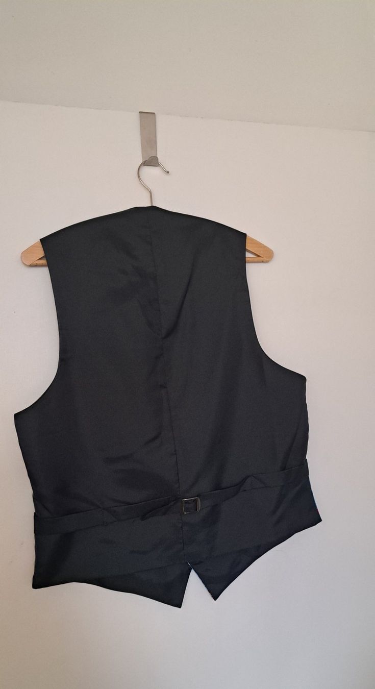 Disney Gilets & Westen: Gilet "Disney" - NEUF" Taille M – Neu und originalverpackt aus Meyrin von gazon02 2