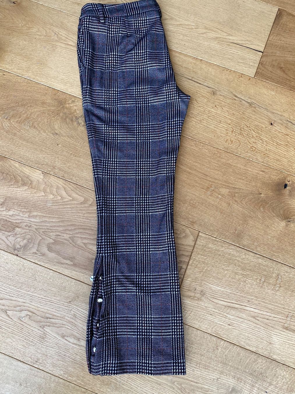 Liu Jo Pantaloni: Hose von Liu.Jo – Usato da Ittigen venduto da 132465 2