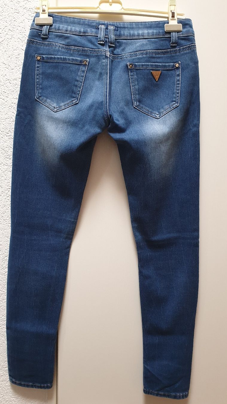 Hosen: 3 PAR JEANS HOSSE – Gebraucht aus Thun von Vecgou